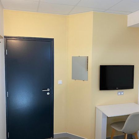 Appartel 76 Chambres Rouxmesnil-Bouteilles Exterior photo