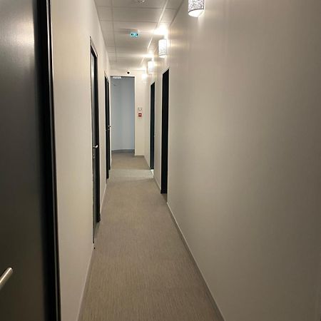 Appartel 76 Chambres Rouxmesnil-Bouteilles Exterior photo